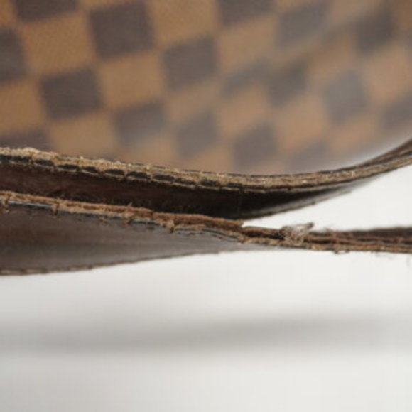 Louis Vuitton Damier Chelsea Shoulder Bag - Picture 12 of 16